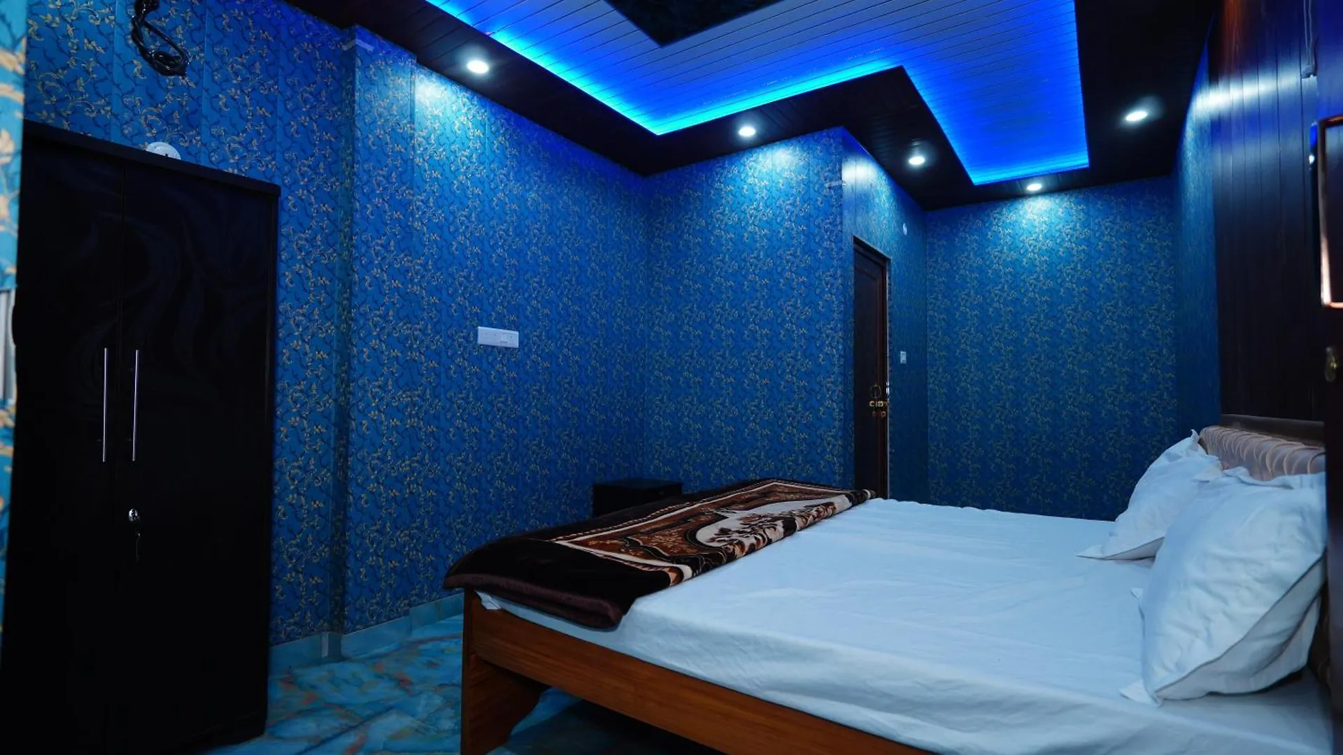 Khubbu'S Inn Варанаси Гостевой дом